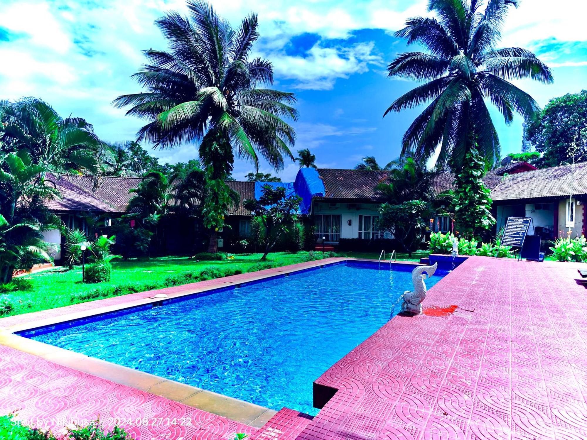 Rashnik & Reosrt With Pool & Kitchen Villa Anjuna