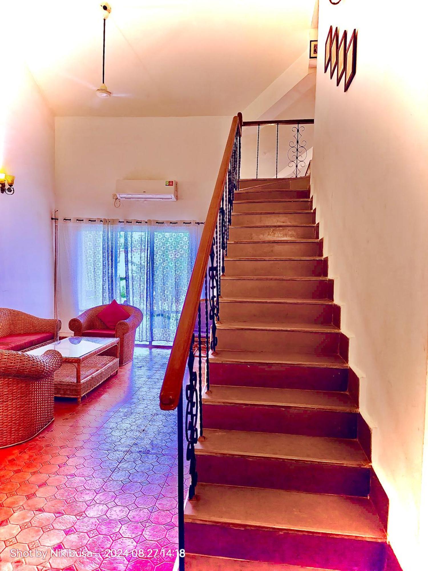 Rashnik & Reosrt With Pool & Kitchen Villa Anjuna