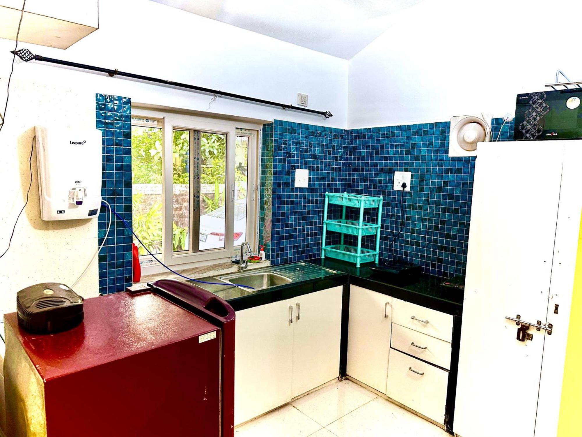 Rashnik & Reosrt With Pool & Kitchen Anjuna