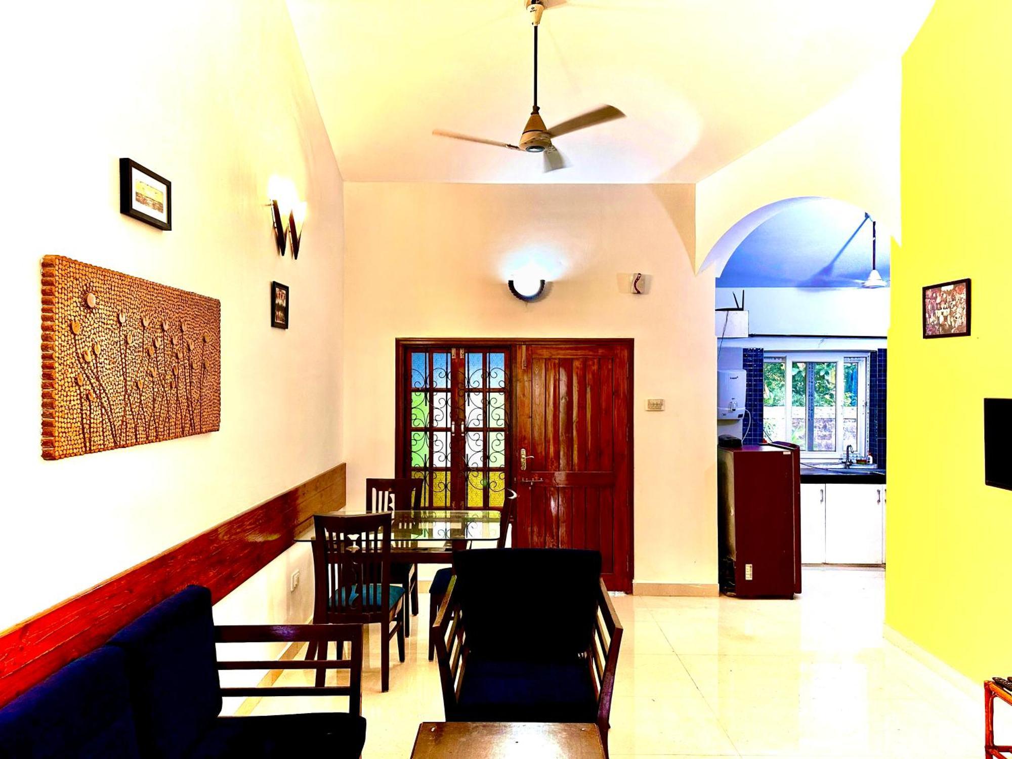 Rashnik & Reosrt With Pool & Kitchen Villa *