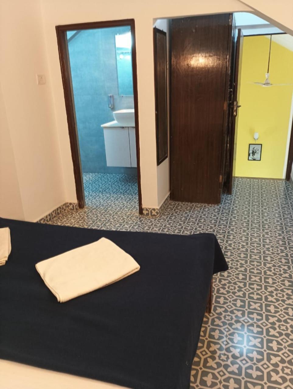 Rashnik & Reosrt With Pool & Kitchen