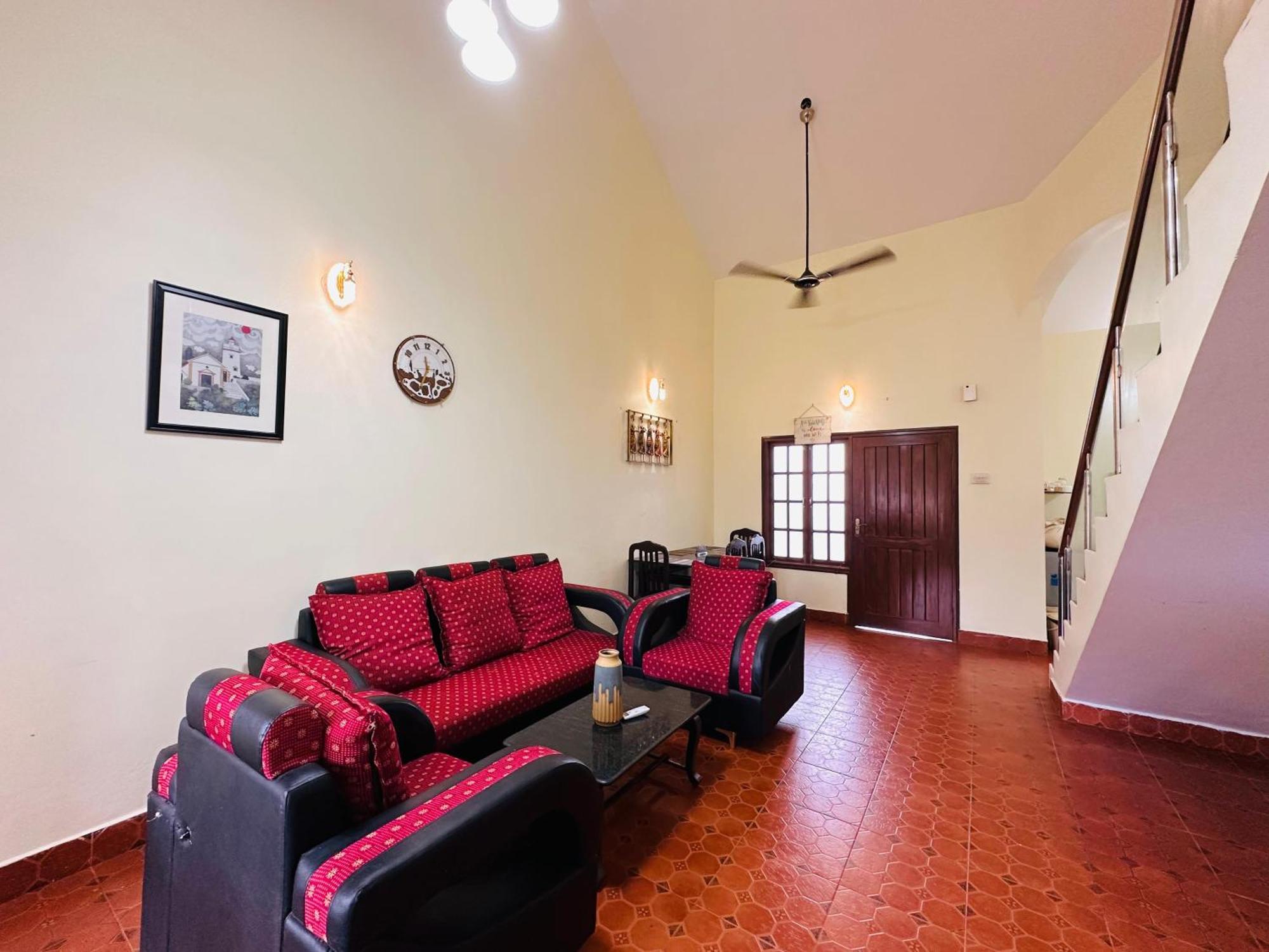 Villa Rashnik & Reosrt With Pool & Kitchen Anjuna