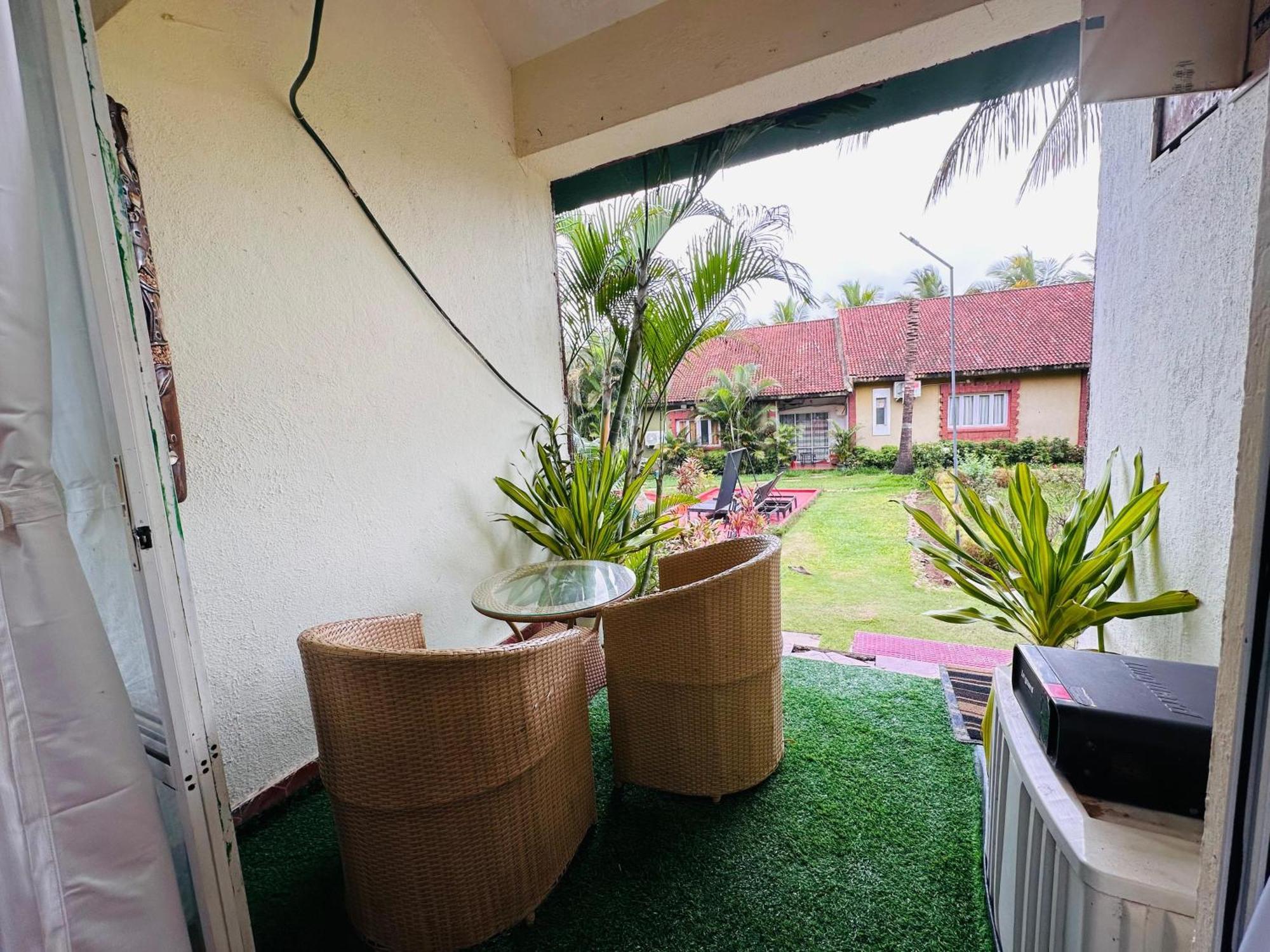 Rashnik & Reosrt With Pool & Kitchen Villa Anjuna