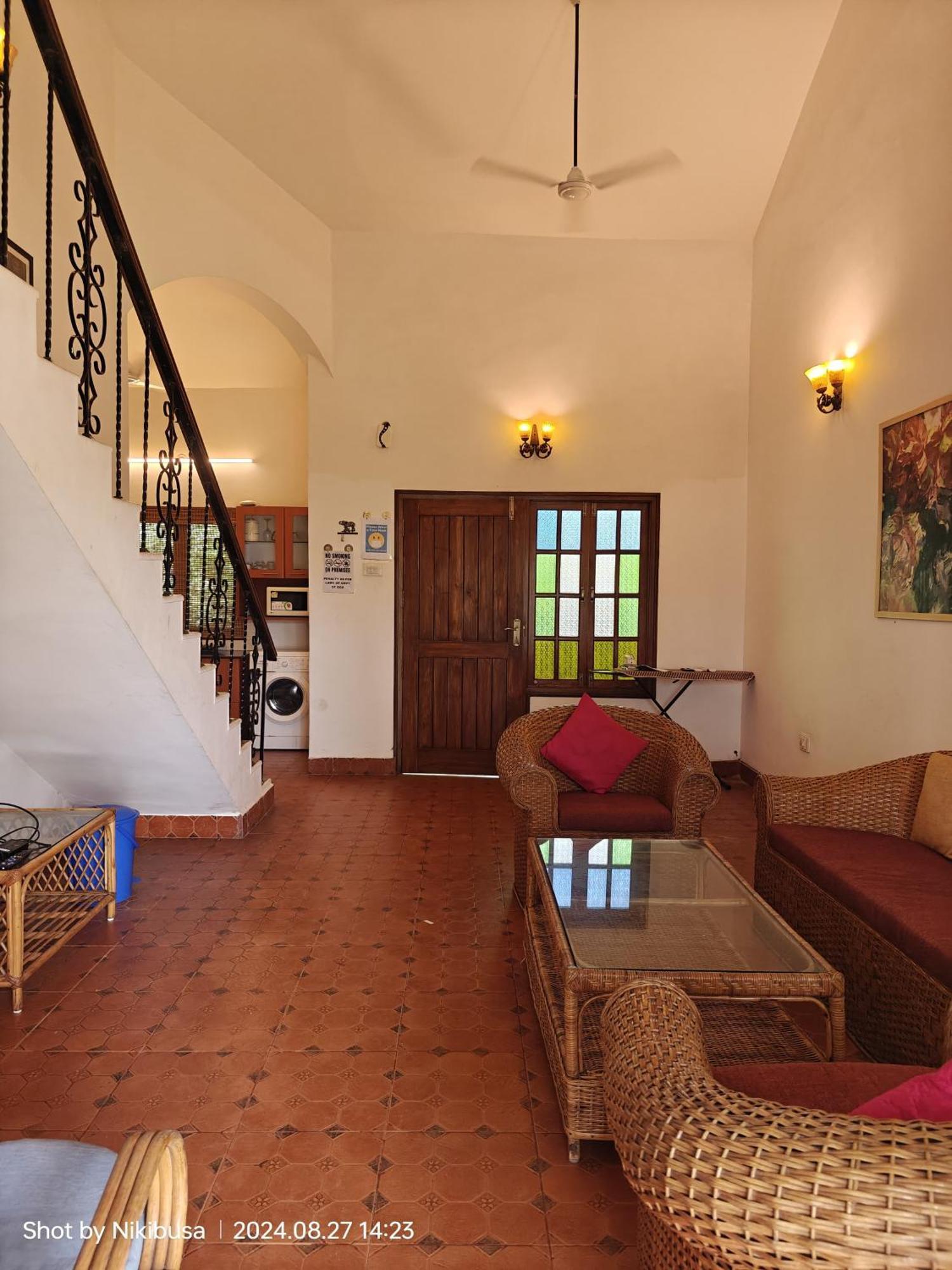 Rashnik & Reosrt With Pool & Kitchen Villa *